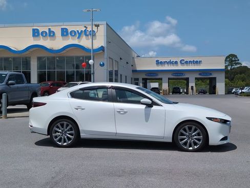 Used 2023 MAZDA MAZDA3 s FWD image 2