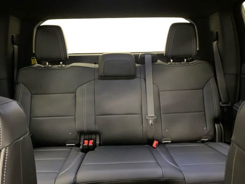 New 2025 Chevrolet Silverado EV LT image 18