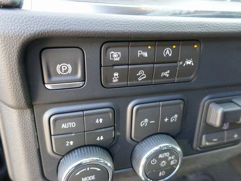 New 2026 Chevrolet Tahoe Premier image 16