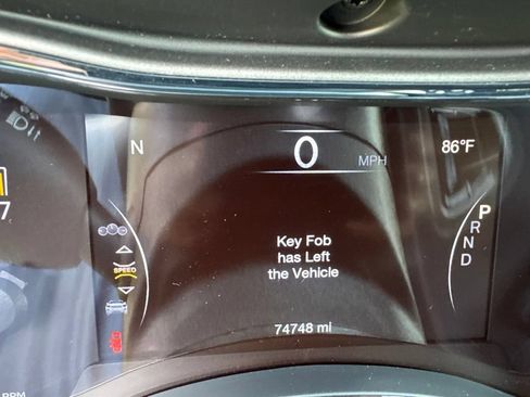 Used 2018 Jeep Grand Cherokee Limited AWD/4WD image 11