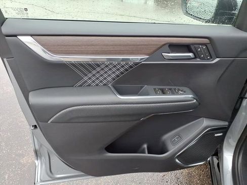 New 2026 GMC Acadia Denali image 28