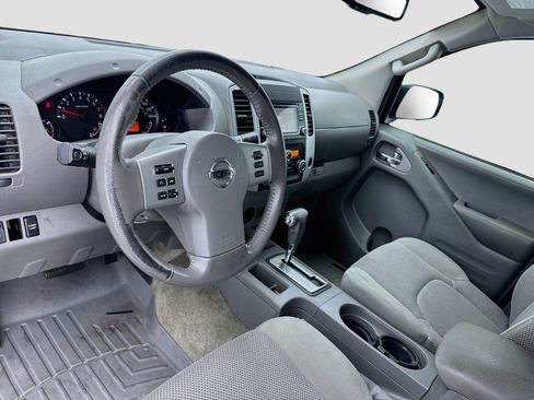 Used 2017 Nissan Frontier SV w/ SV Value Truck Package RWD image 7