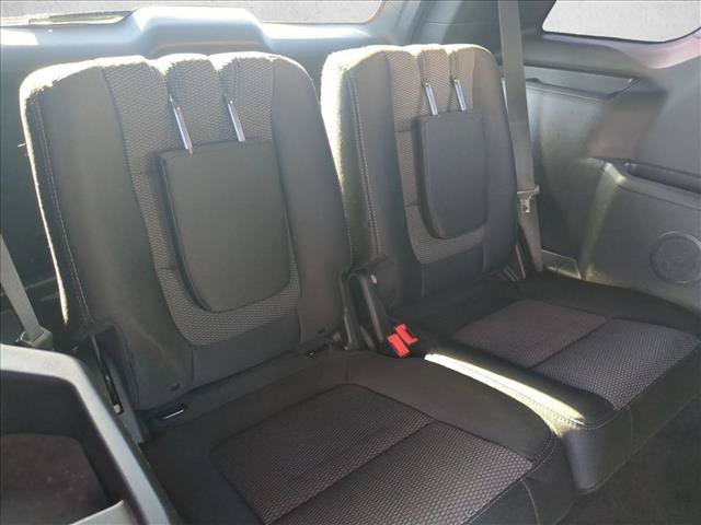 Used 2017 Ford Explorer XLT w/ Equipment Group 201A FWD image 20