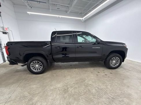 Used 2024 Chevrolet Colorado LT w/ LT Convenience Package RWD image 4