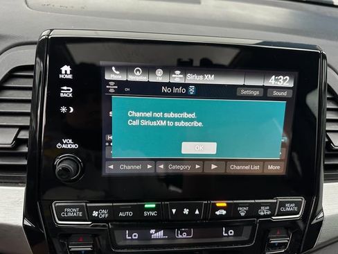 Used 2018 Honda Odyssey EX-L image 24