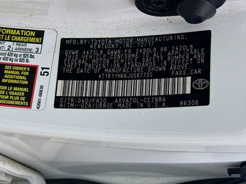 Used 2018 Toyota Camry LE FWD image 29