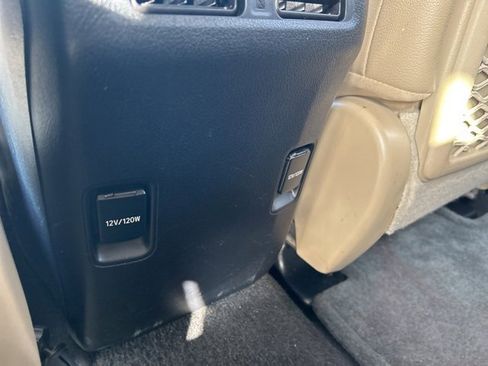 Used 2016 Toyota 4Runner Limited image 44