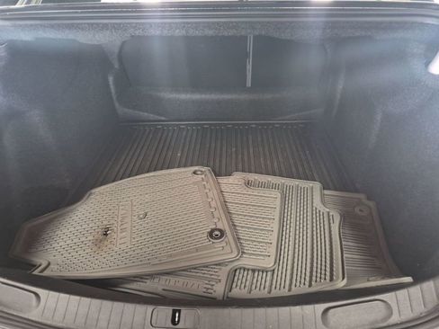 Used 2016 Chevrolet Impala LTZ w/ Enhanced Convenience Package image 16