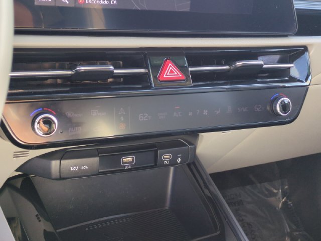 Certified 2023 Kia Niro Wind FWD image 25