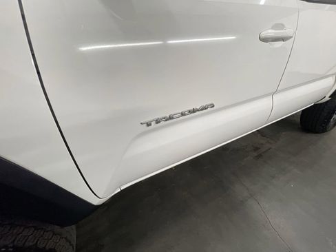 Used 2023 Toyota Tacoma TRD Off-Road image 29