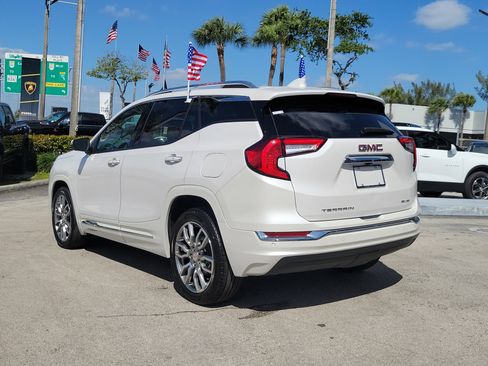 Used 2024 GMC Terrain Denali w/ Denali Premium Package image 7