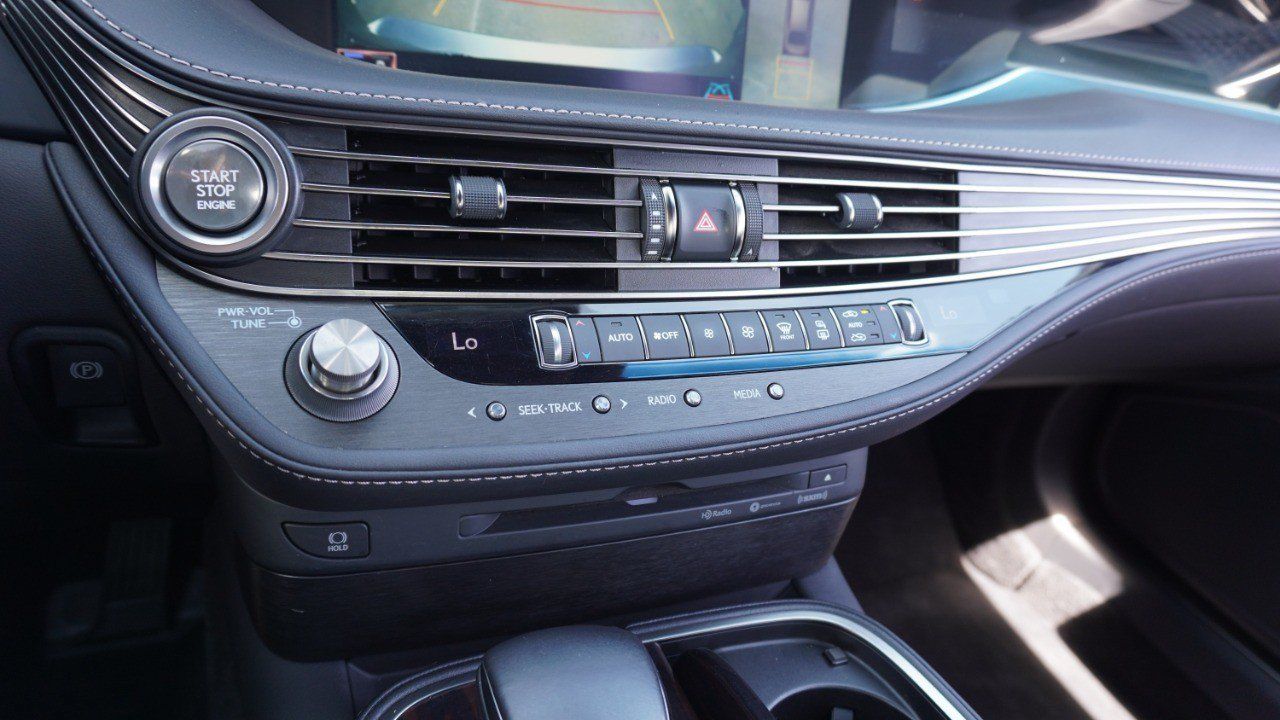 Used 2018 Lexus LS 500 w/ Interior Upgrade Package RWD image 19
