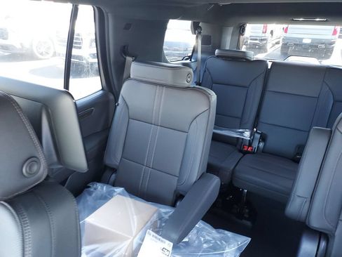 New 2026 Chevrolet Tahoe High Country AWD/4WD image 12