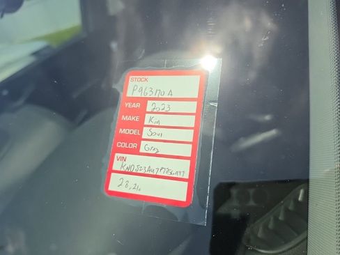 Certified 2023 Kia Soul S FWD image 8