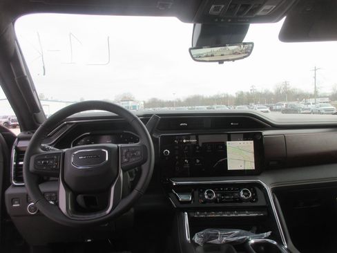 New 2026 GMC Sierra 2500 Denali Ultimate image 16