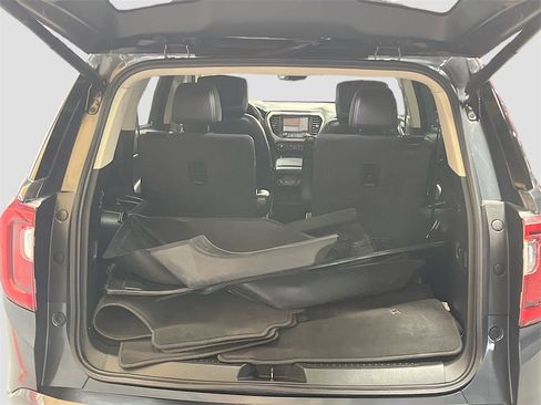 Used 2021 GMC Acadia Denali w/ Denali Technology Package image 29