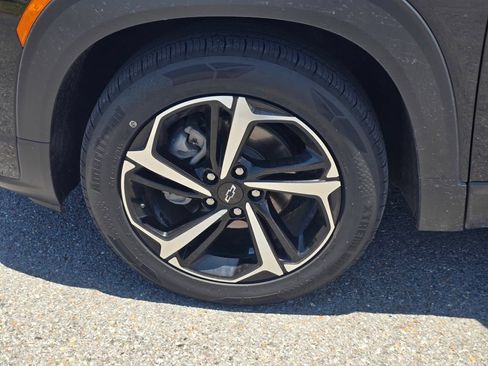 Used 2022 Chevrolet TrailBlazer RS FWD image 9