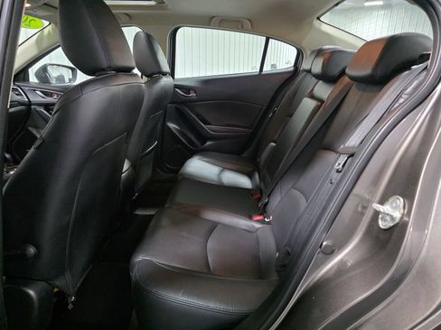 Used 2018 MAZDA MAZDA3 Grand Touring FWD image 10