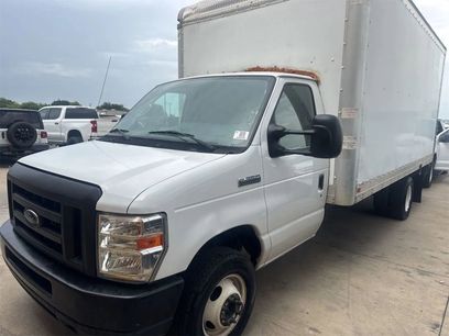 Used 2018 Ford E-350 and Econoline 350 Super Duty w/ Power Windows & Locks Group