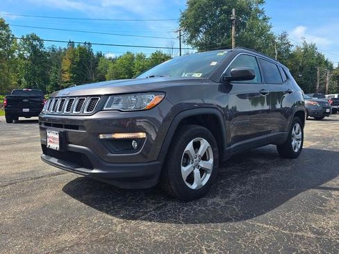 Used 2017 Jeep Compass Latitude AWD/4WD image 7