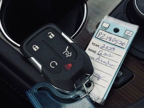 Used 2023 GMC Acadia SLE w/ Driver Convenience Package image 40