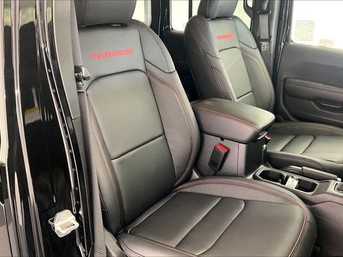New 2026 Jeep Wrangler Unlimited Rubicon AWD/4WD image 9