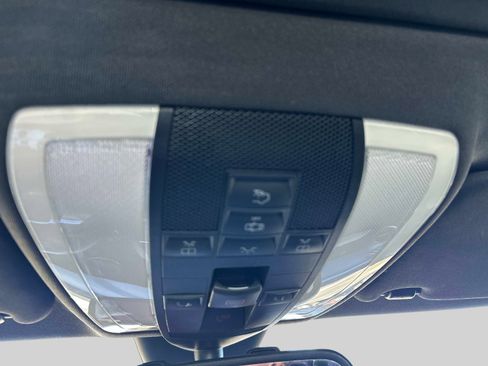 Used 2013 Mercedes-Benz C 250 Sedan image 33