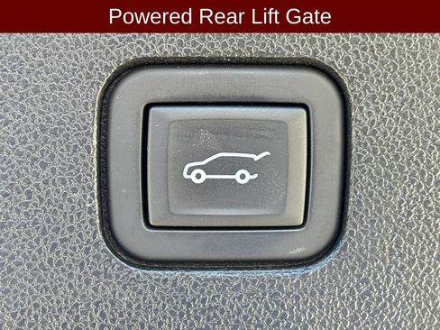Used 2024 Cadillac XT6 Luxury AWD/4WD image 30