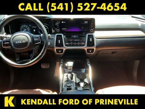 Used 2022 Kia Sorento SX Prestige w/ Rust Color Package AWD/4WD image 10