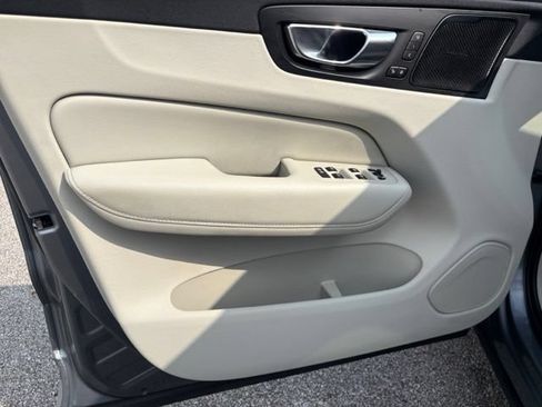 Used 2019 Volvo XC60 T5 Inscription w/ Protection Package AWD/4WD image 20
