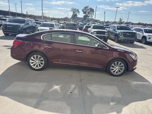 Used 2016 Buick LaCrosse Leather image 2