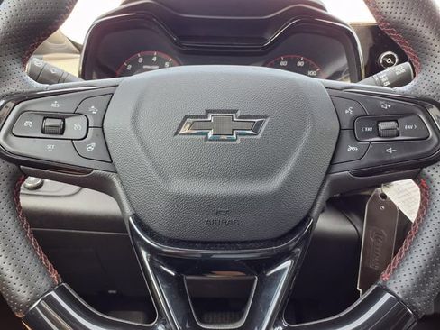 Used 2024 Chevrolet Trax RS w/ Driver Confidence Package FWD image 14