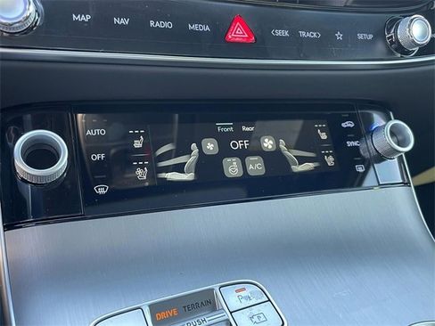 New 2026 Genesis GV70 3.5T Sport Advanced image 25