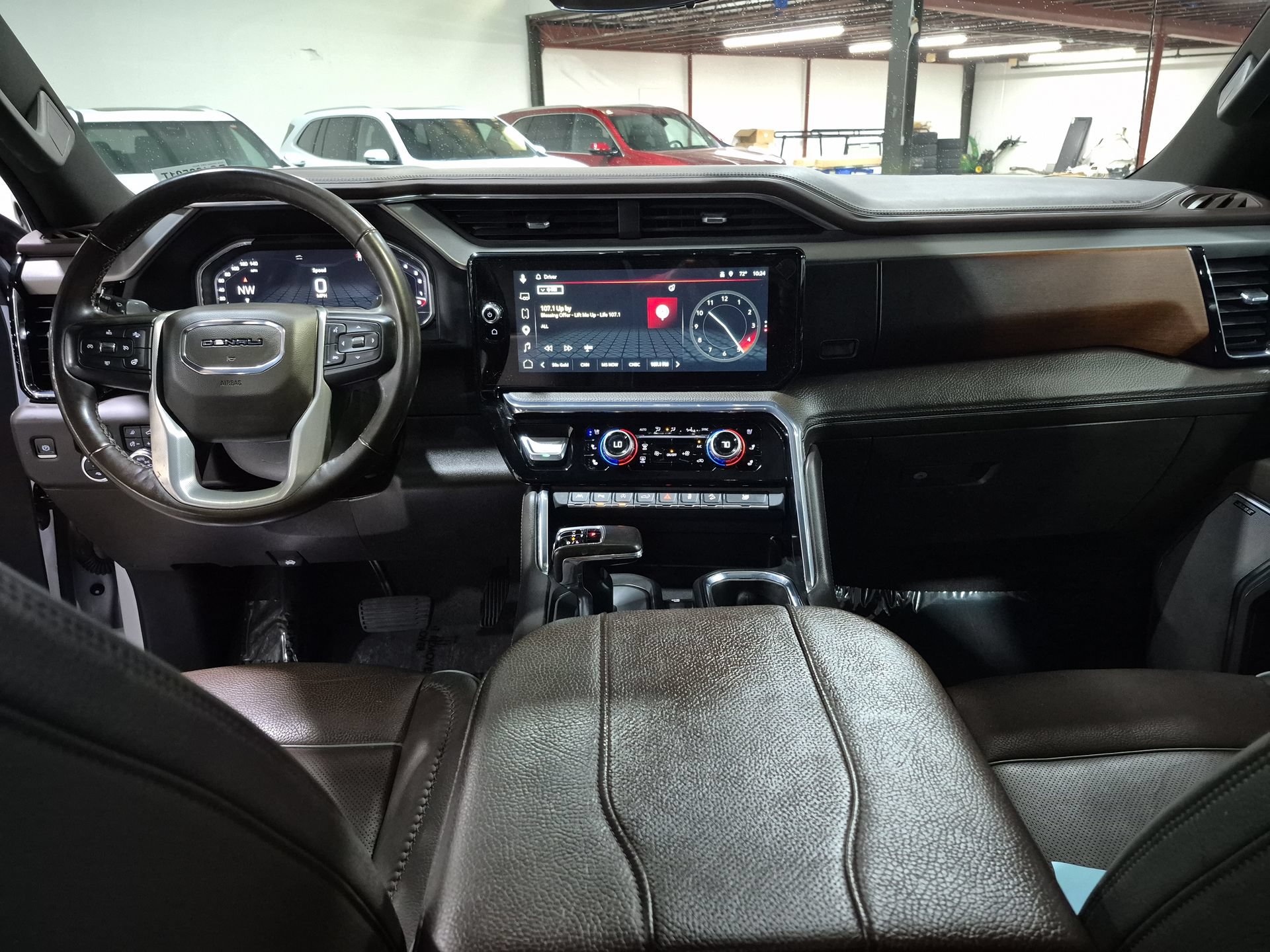 Used 2024 GMC Sierra 1500 Denali w/ Denali Reserve Package AWD/4WD image 22