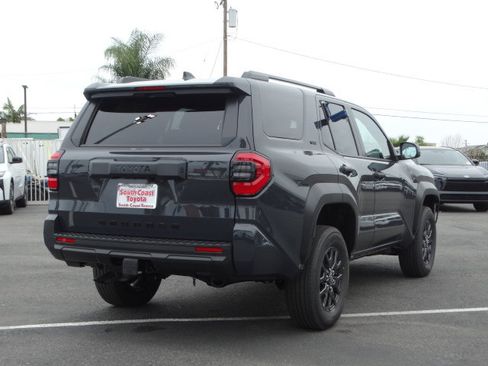 New 2026 Toyota 4Runner SR5 image 5