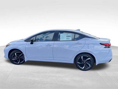New 2025 Nissan Versa SR w/ Trunk Package image 5