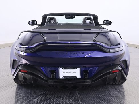 Used 2023 Aston Martin V12 Vantage Roadster image 6
