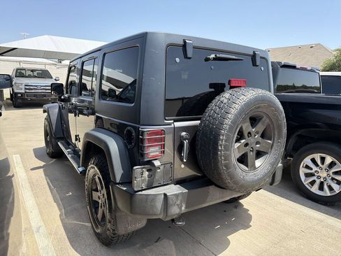 Used 2014 Jeep Wrangler Unlimited Sport w/ Quick Order Package 24S AWD/4WD image 3