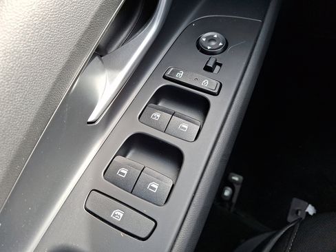 Certified 2023 Hyundai Elantra SEL image 22