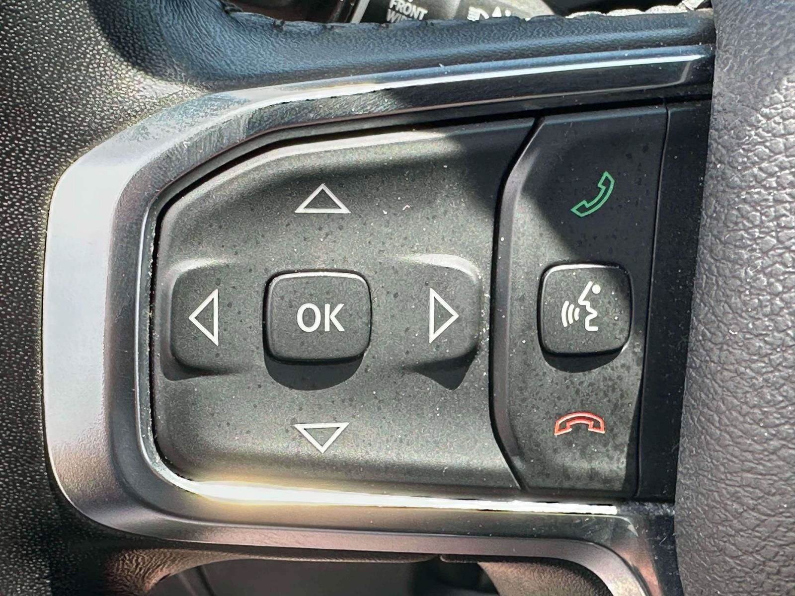 Used 2024 RAM 1500 Laramie AWD/4WD image 20