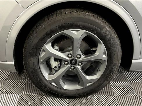 Used 2023 Ford Escape ST-Line image 11