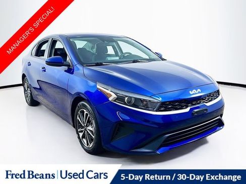 Used 2023 Kia Forte LXS image 1