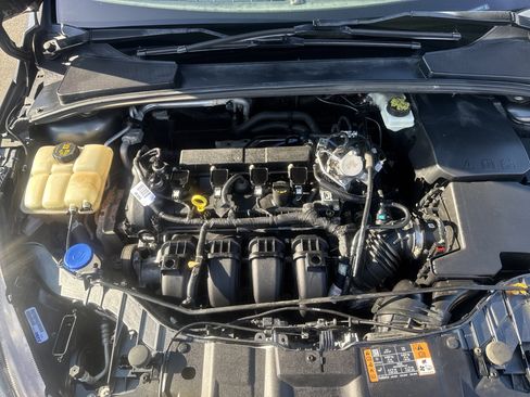 Used 2017 Ford Focus SEL image 36