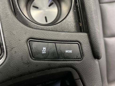 Used 2025 Cadillac XT6 Premium Luxury image 56