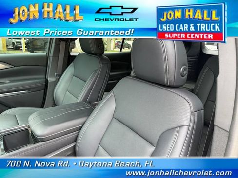 Used 2026 Chevrolet Traverse LT w/ Driver Confidence Package FWD image 17