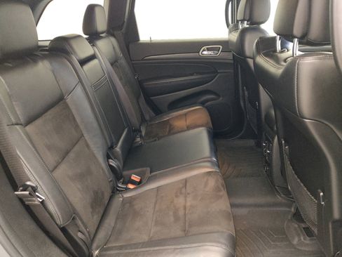 Used 2021 Jeep Grand Cherokee Laredo X AWD/4WD image 19