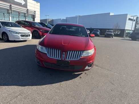 Used 2009 Lincoln MKS AWD image 2