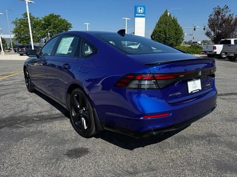 Used 2025 Honda Accord Sport image 5