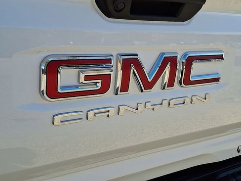 New 2026 GMC Canyon Elevation image 17