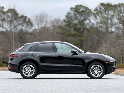 Used 2018 Porsche Macan Sport Edition image 11